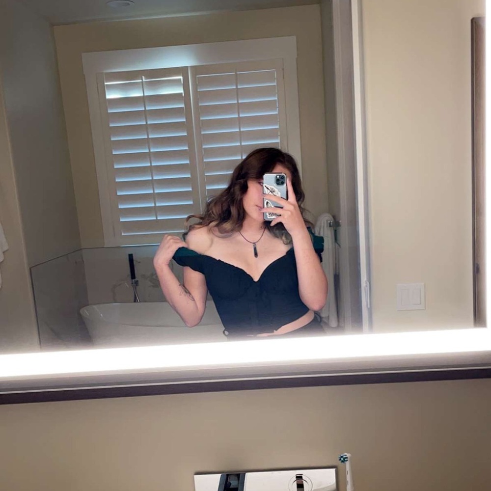 Meet your Posher, Alysa